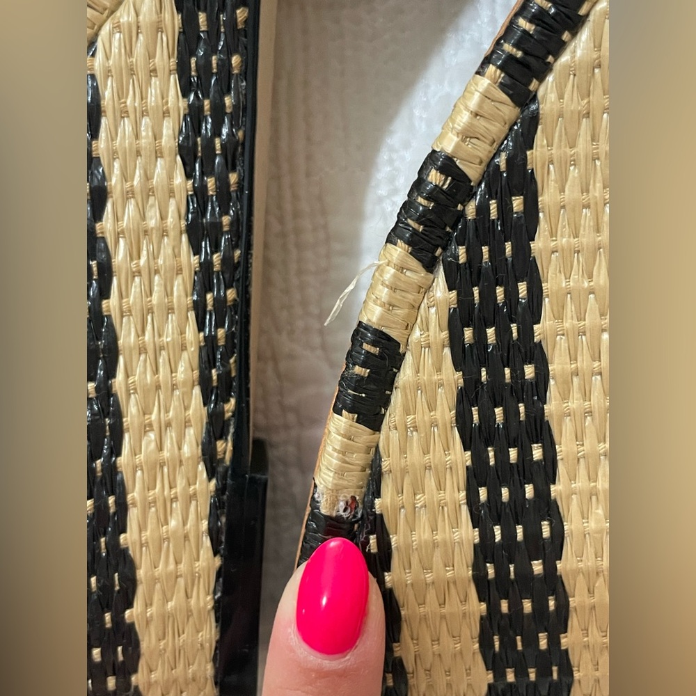 Kate Spade| Women’s black and tan woven wedge sandals with floret | Size 10 - Picture 5 of 9